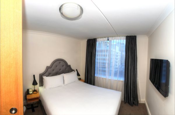 Pensione Hotel Perth - Kingaroy Accommodation
